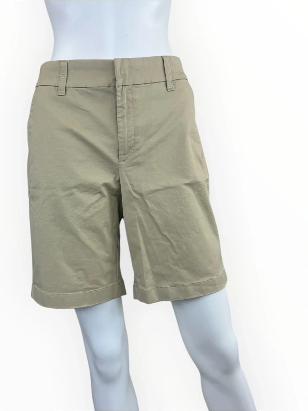 J. Crew NWT Khaki 9” Bermuda Shorts Size 8 P0991